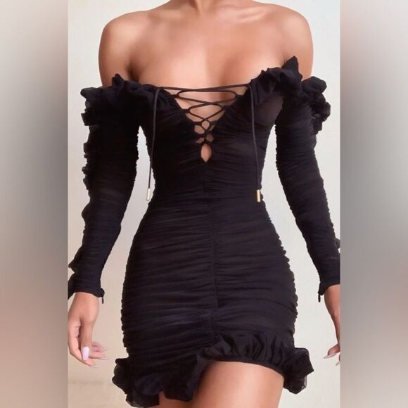 HOUSE OF CB Tatyana mini dress in black ruffle - Picture 4 of 15